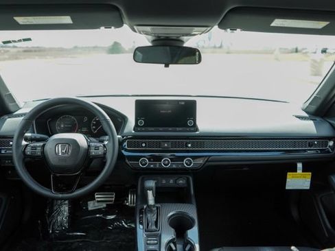 Used 2024 Honda Civic Sport image 14