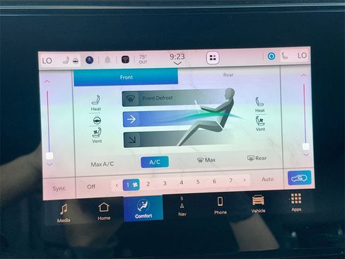 Used 2023 Jeep Wagoneer L 4WD image 17