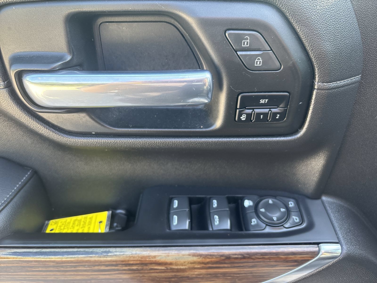 Used 2020 Chevrolet Silverado 1500 High Country w/ Technology Package AWD/4WD image 16