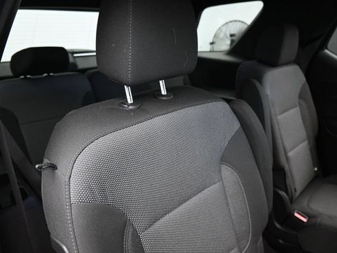 Used 2023 Chevrolet Traverse LT FWD image 37
