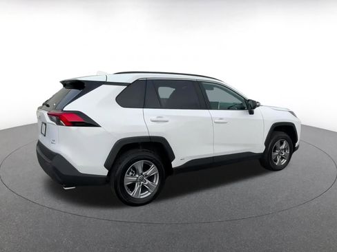 Used 2025 Toyota RAV4 LE image 15