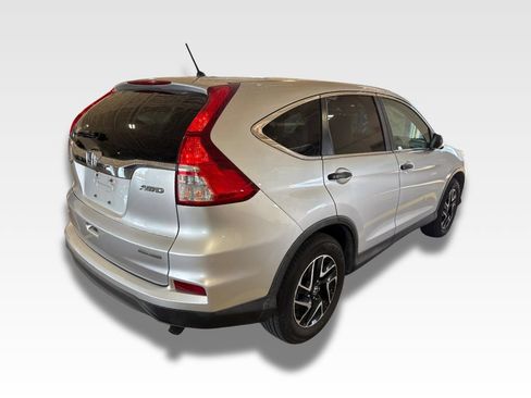 Used 2016 Honda CR-V SE image 4
