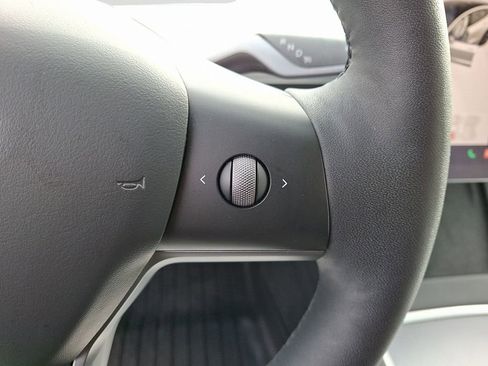 Used 2021 Tesla Model 3 Standard Range Plus image 23