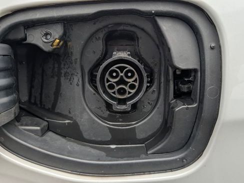 Used 2019 Honda Clarity Plug-In Hybrid image 11
