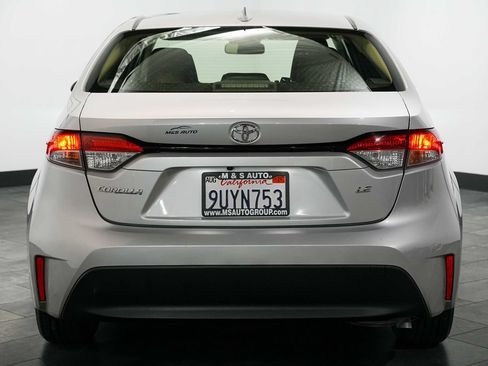 Used 2023 Toyota Corolla LE FWD image 5