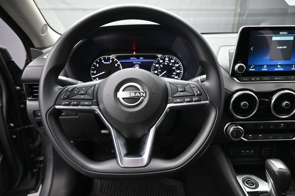 Used 2024 Nissan Sentra SV FWD image 3