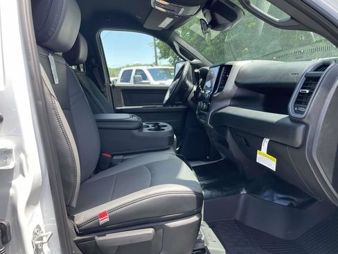 New 2026 RAM 2500 Tradesman w/ Chrome Appearance Group AWD/4WD image 15