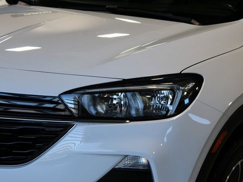 Used 2020 Buick Encore GX Select image 2