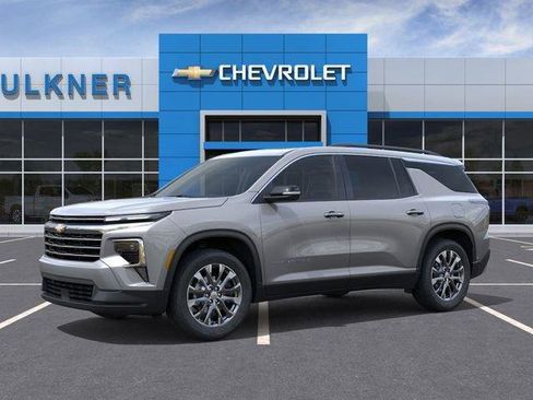 New 2026 Chevrolet Traverse LT AWD/4WD image 2