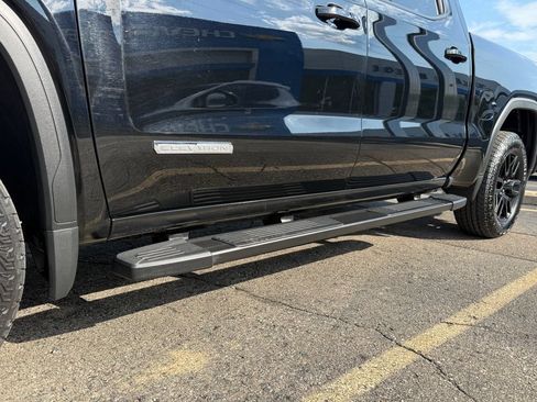 Certified 2023 GMC Sierra 1500 Elevation w/ LPO, Elevation Black Package AWD/4WD image 12
