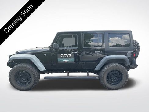 Used 2017 Jeep Wrangler Unlimited Sport AWD/4WD image 8