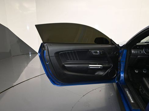 Used 2018 Ford Mustang GT Premium w/ GT Performance Package image 11