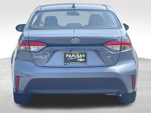Used 2025 Toyota Corolla LE image 4