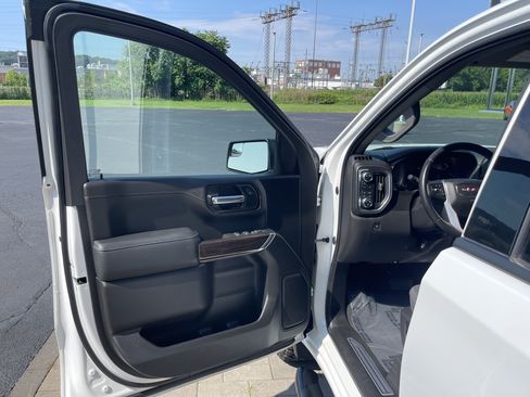 Used 2021 GMC Sierra 1500 Elevation w/ X31 Off-Road Package AWD/4WD image 10