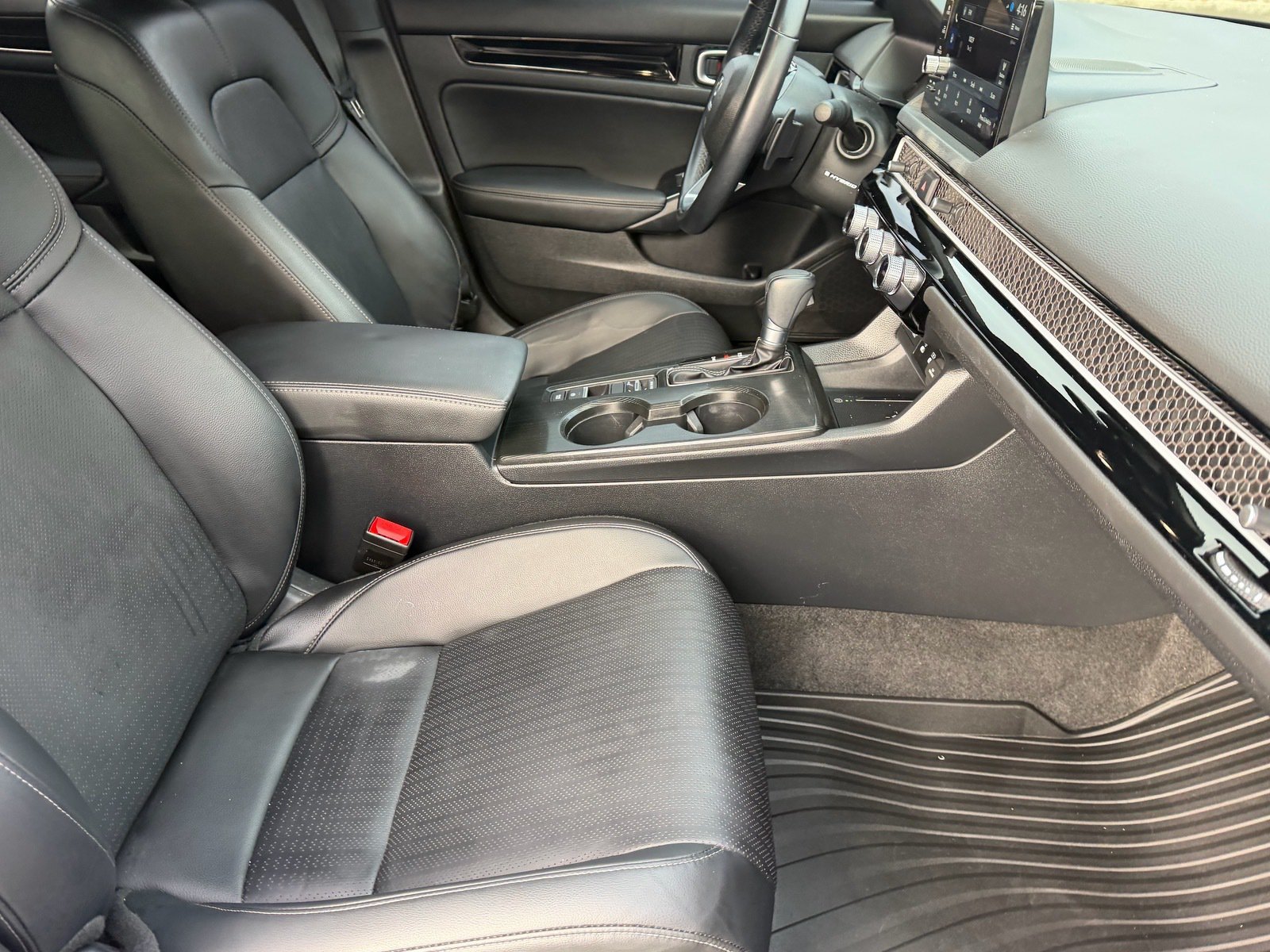 Used 2025 Honda Civic Sport image 14