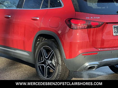 New 2026 Mercedes-Benz GLA 250 4MATIC image 4