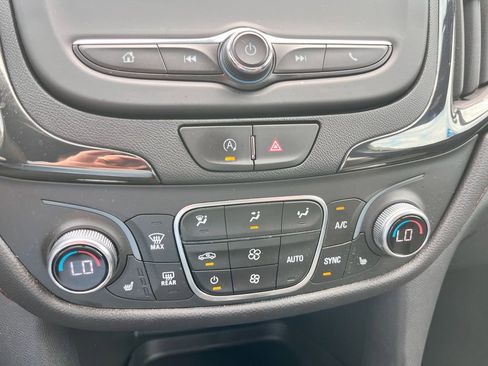 Certified 2023 Chevrolet Equinox RS image 13