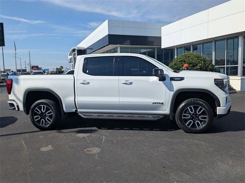 Used 2023 GMC Sierra 1500 AT4 w/ AT4 Premium Package image 3