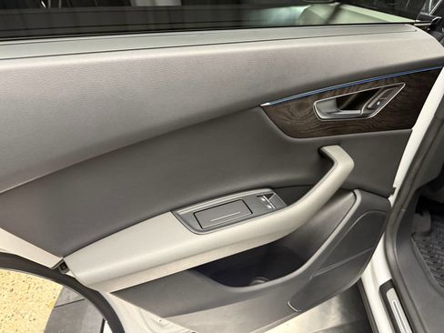 Used 2019 Audi Q8 Prestige image 23