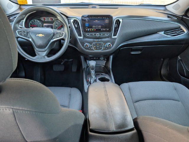 Used 2023 Chevrolet Malibu LT w/ Driver Confidence Package FWD image 17