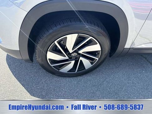 Used 2024 Volkswagen Atlas SE AWD/4WD image 13
