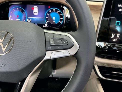 New 2026 Volkswagen Atlas SE image 18