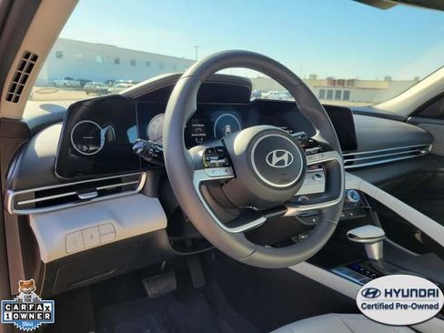 Used 2026 Hyundai Elantra Limited FWD image 18