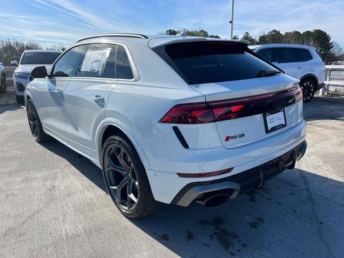 New 2026 Audi RS Q8 performance image 7