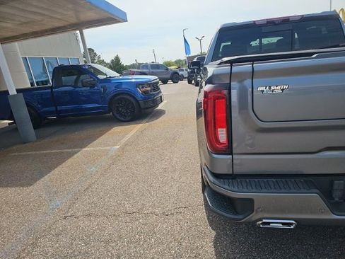 Used 2022 GMC Sierra 1500 Denali w/ Denali Premium Package image 6