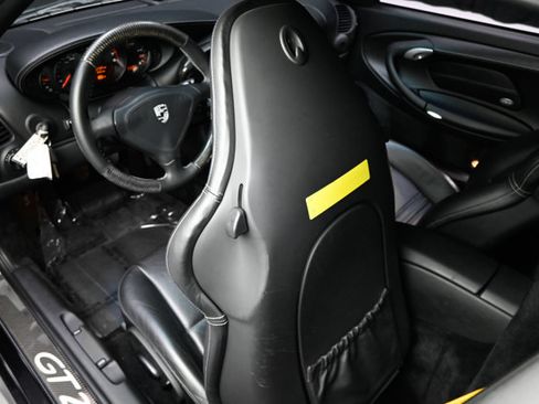Used 2003 Porsche 911 GT2 RWD image 50