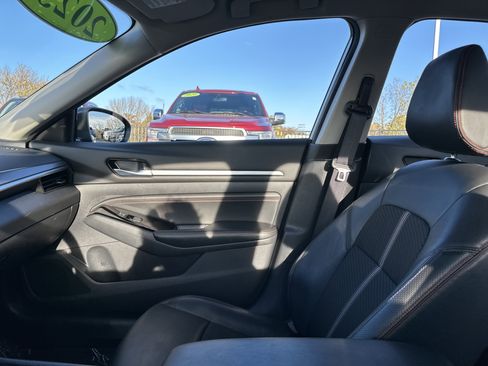 Used 2023 Nissan Altima 2.5 SR image 21