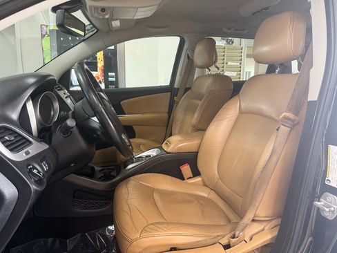 Used 2015 Dodge Journey SXT w/ Flexible Seating Group FWD image 10