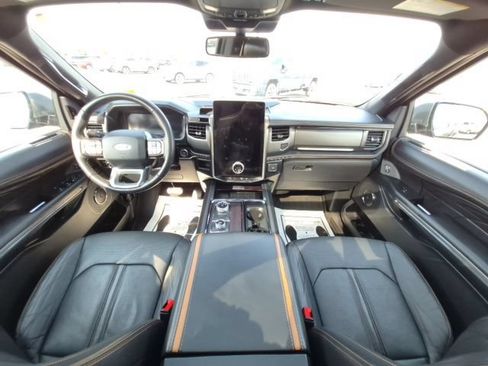 Used 2023 Ford Expedition Max Platinum AWD/4WD image 27