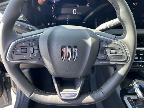 New 2026 Buick Envista Avenir image 26