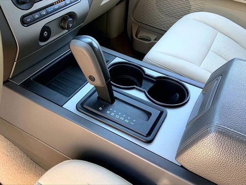 Used 2008 Ford Expedition XLT image 15