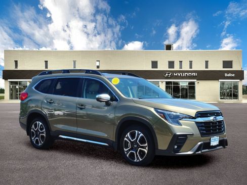 Used 2023 Subaru Ascent Limited w/ Technology Package AWD/4WD image 1