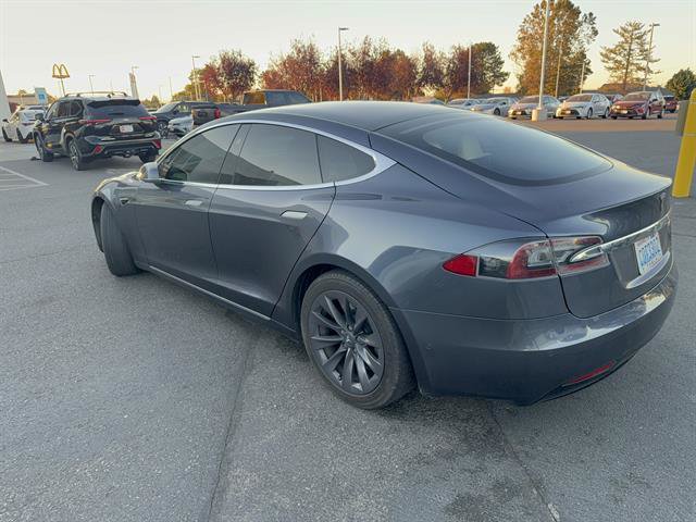 Used 2020 Tesla Model S Long Range Plus AWD/4WD image 4