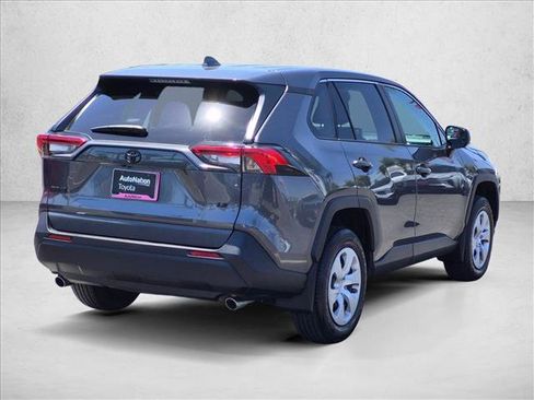 Used 2023 Toyota RAV4 LE FWD image 5