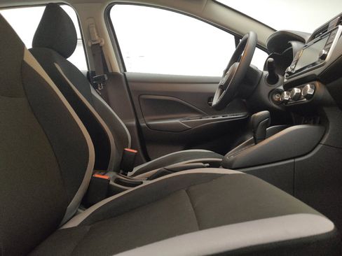 Used 2025 Nissan Versa S w/ Trunk Package FWD image 21