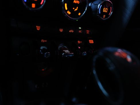 Used 2018 MINI Cooper S FWD image 21