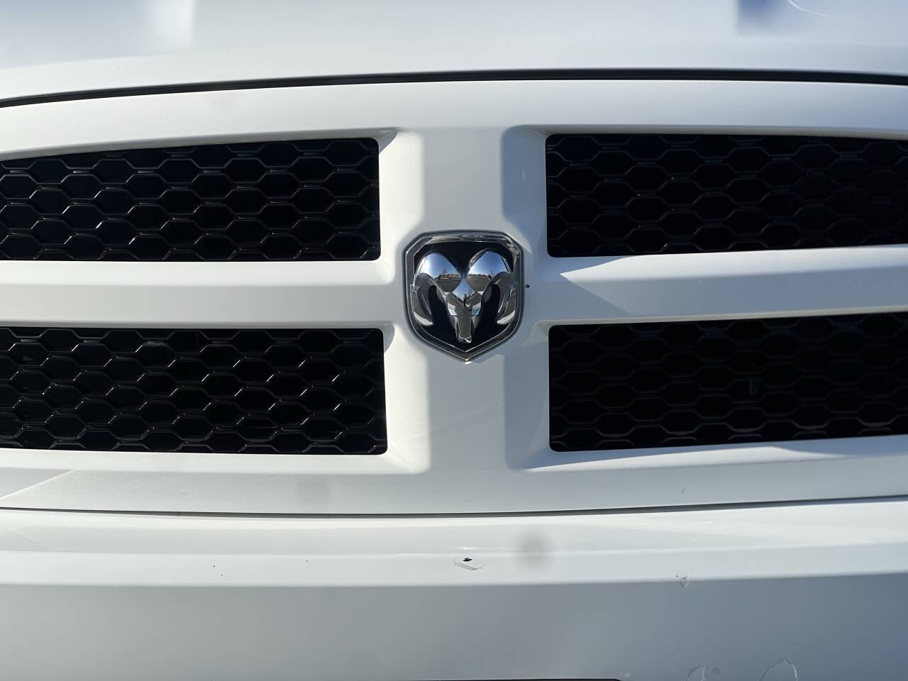 Used 2017 RAM 1500 Express RWD image 26