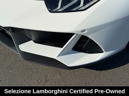Used 2024 Lamborghini Huracan EVO image 14