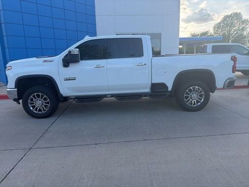 Used 2024 Chevrolet Silverado 2500 LTZ w/ LTZ Premium Texas Edition image 2