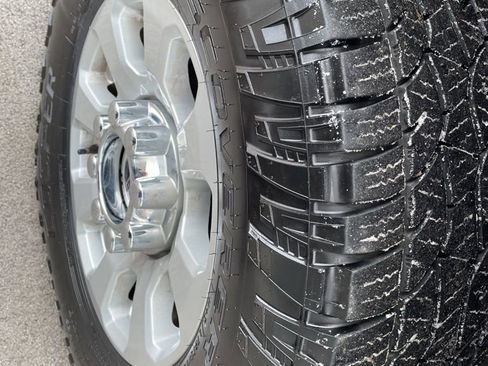 Used 2024 Ford F350 XLT w/ FX4 Off-Road Package image 26