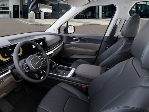 New 2026 Kia Carnival FWD image 18