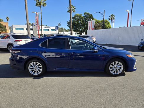 Certified 2023 Toyota Camry LE image 4