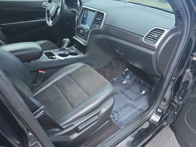 Used 2018 Jeep Grand Cherokee Altitude AWD/4WD image 14
