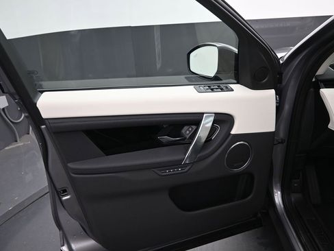 New 2025 Land Rover Discovery Sport S AWD/4WD image 19