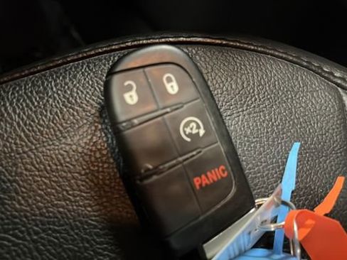 Used 2022 Jeep Compass Limited AWD/4WD image 19