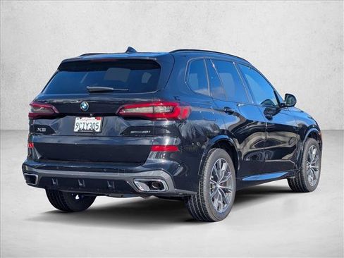 Used 2022 BMW X5 sDrive40i w/ M Sport Package image 5